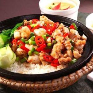 饭多多煲仔饭
